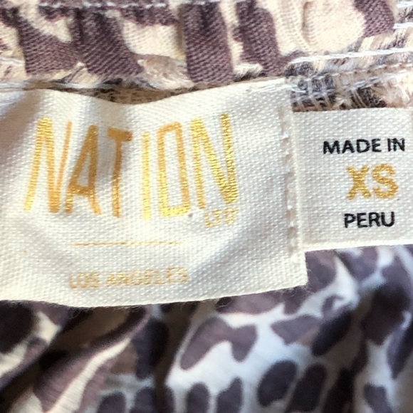 Nation LTD Melanie Leopard Print Pima Cotton Cream Brown Smocked Top Size XS - Picture 3 of 11